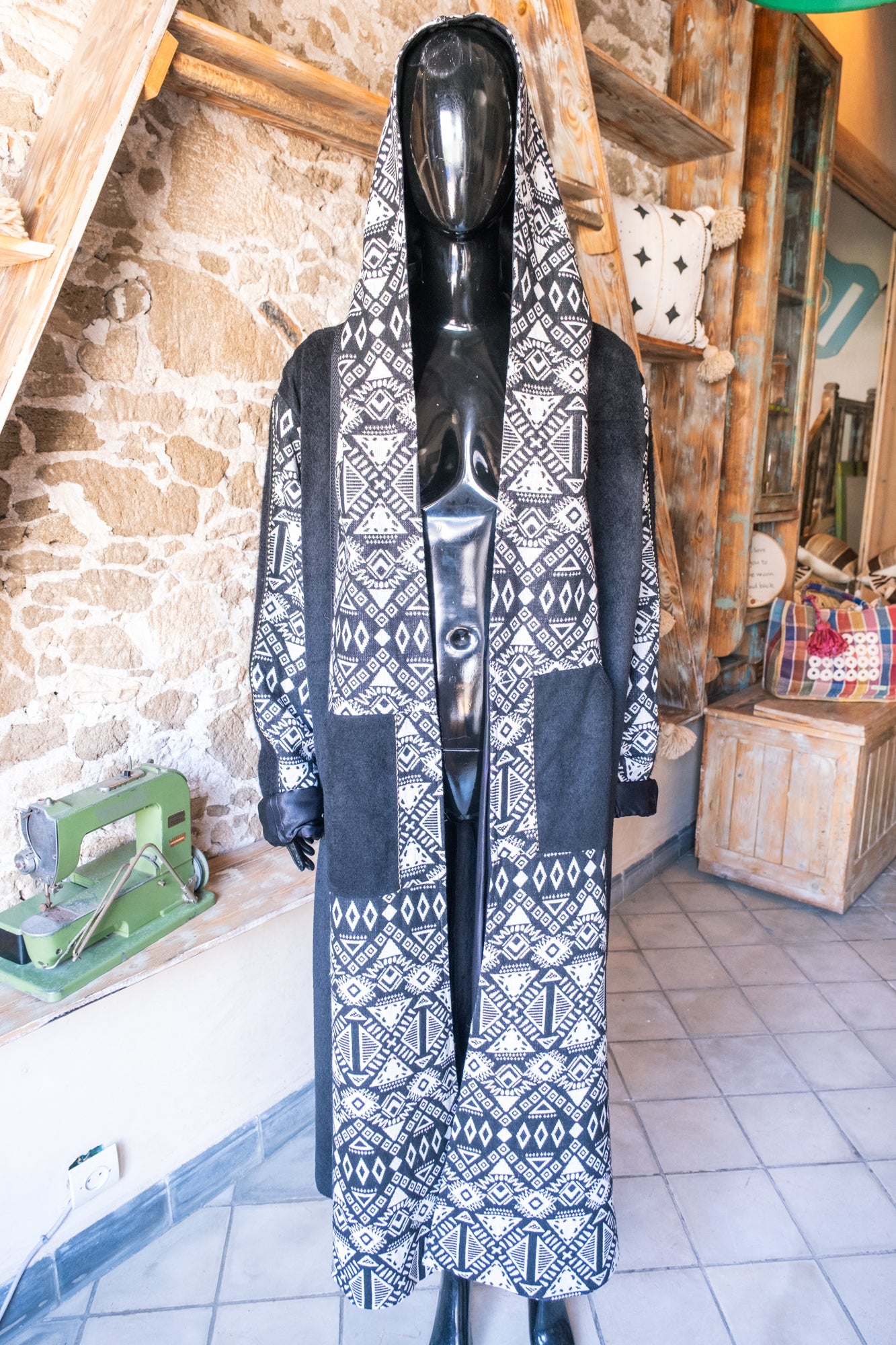 Manteau artisanal unisexe à capuche