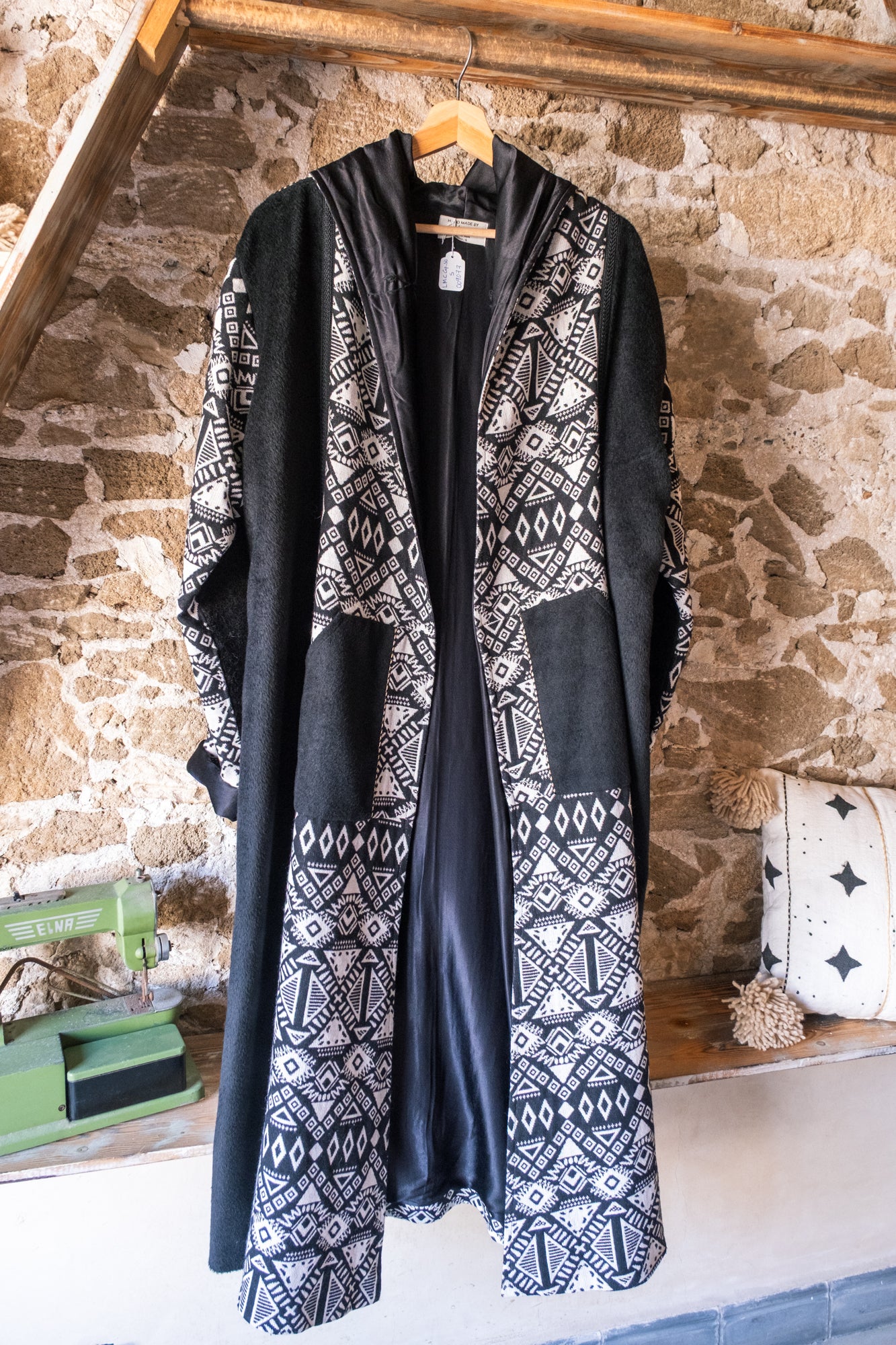 Manteau artisanal unisexe à capuche