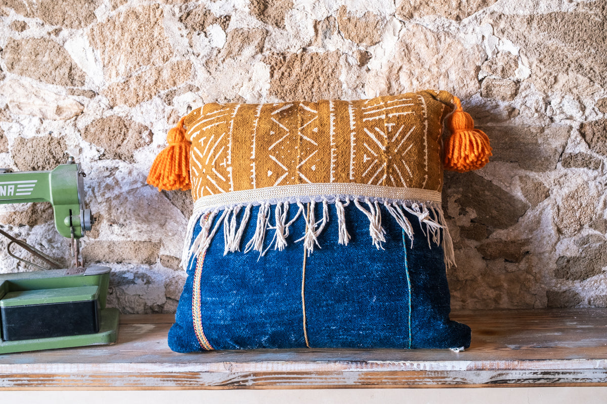 Decorative Throw Pillow with Handmade Tassels