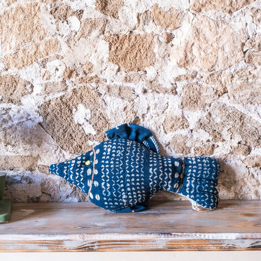 Mini oreiller décoratif double face en forme de poisson