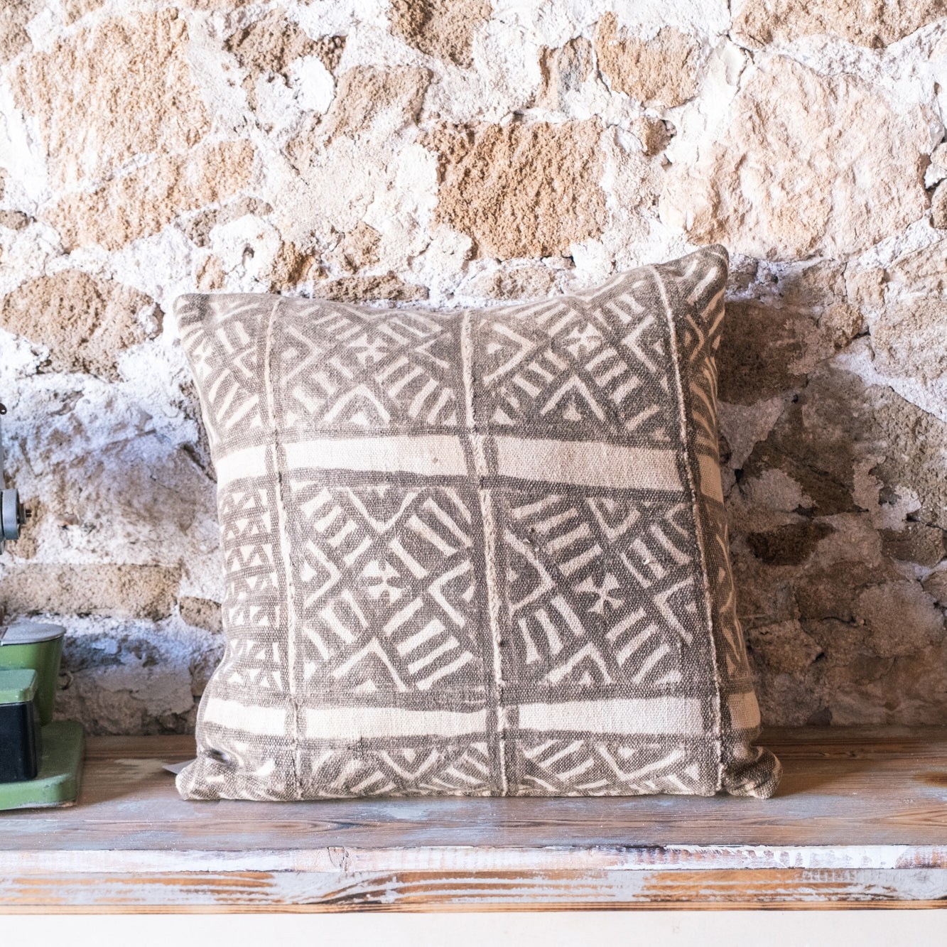 Housse de coussin décoratif en textile africain authentique imprimé à la main
