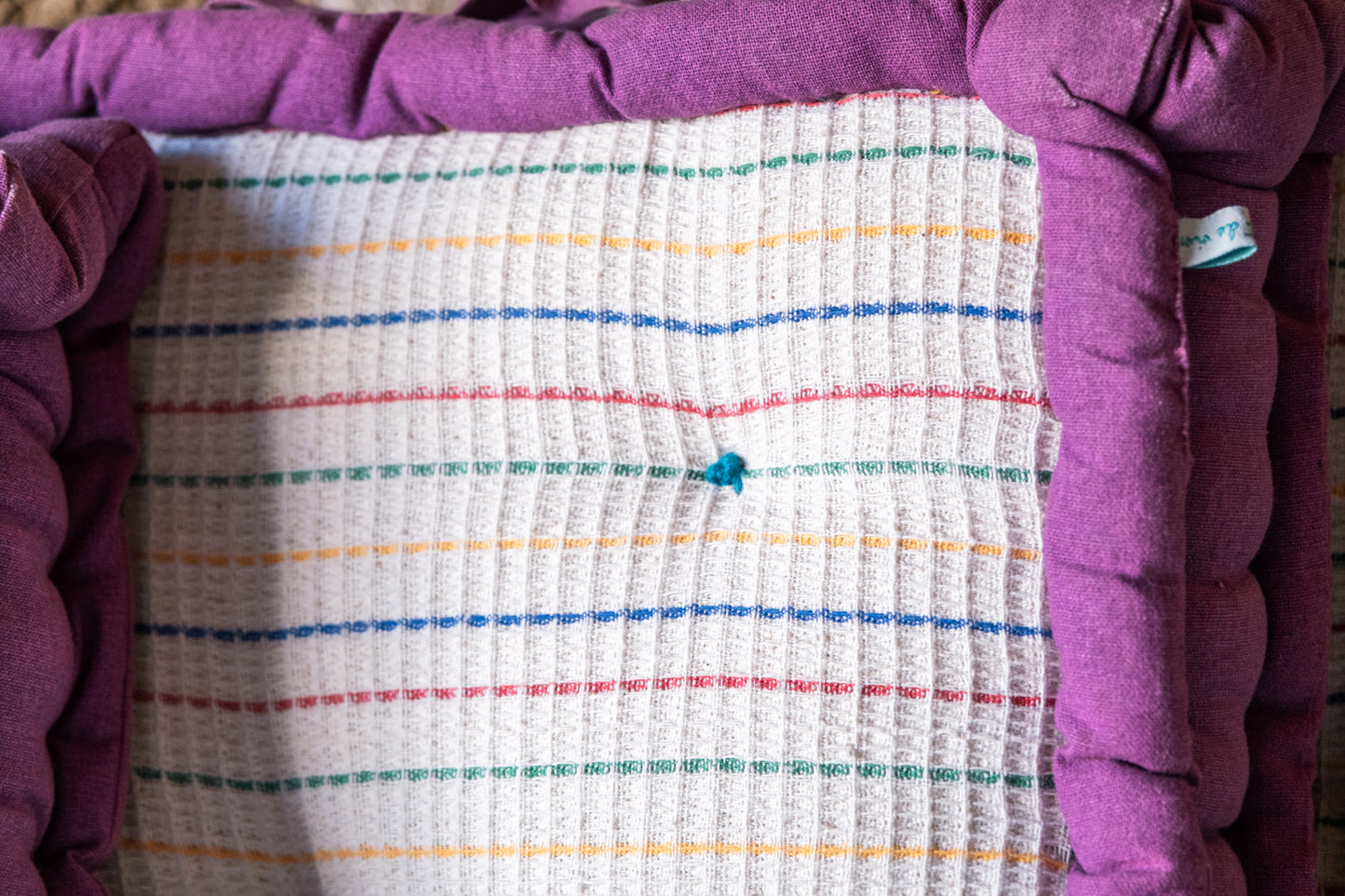 Coussin unique en tissus africains recyclés